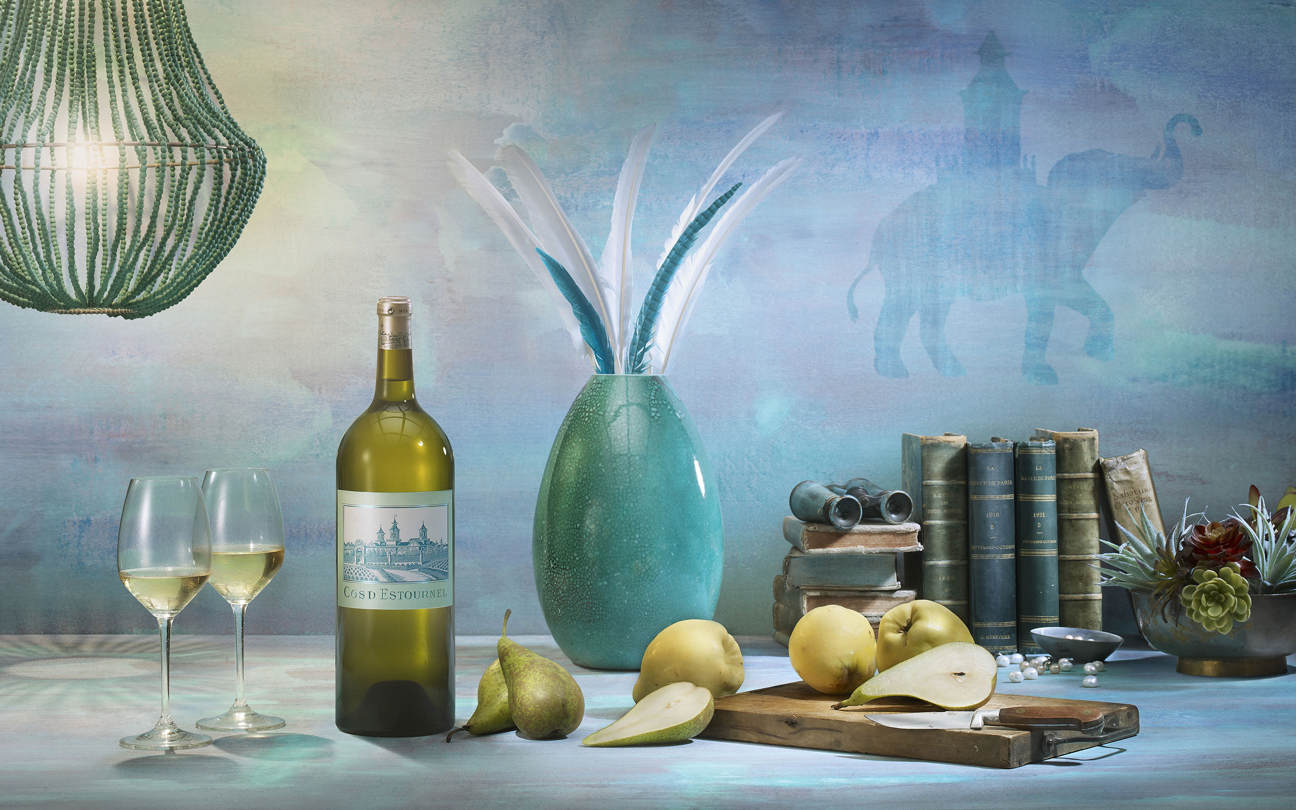 COS DESTOURNEL blanc scene